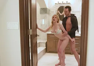 sex an ủi bạn thân thất tình