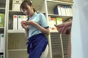 Sách hướng dẫn tô màu cho chị gái và em gái